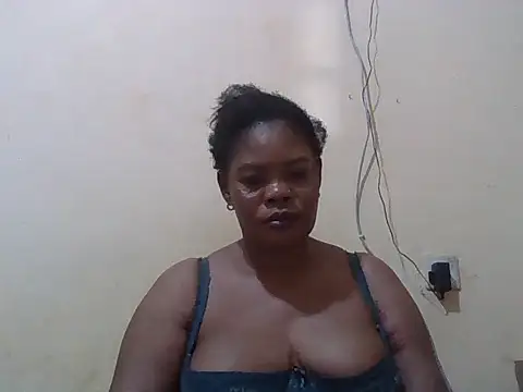 Snapshot of ANALQUEEN4 chatting on 02.05.26 ANALQUEEN4 online show from 02.05.26