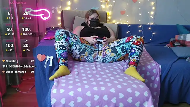 Snapshot of MilaaMilaa chatting on 02.11.25 MilaaMilaa online show from 02.11.25