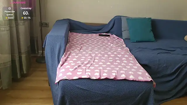 Snapshot of MilaaMilaa chatting on 02.24.25 MilaaMilaa online show from 02.24.25