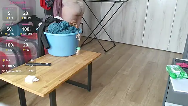 Snapshot of MilaaMilaa chatting on 03.04.25 MilaaMilaa online show from 03.04.25