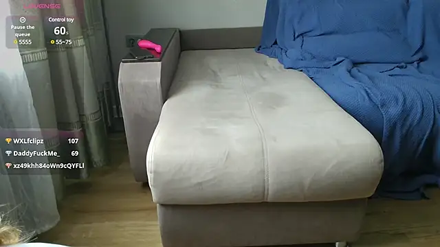 Snapshot of MilaaMilaa chatting on 03.18.25 MilaaMilaa online show from 03.18.25