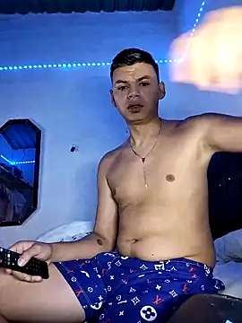 macg bigcock online show from 10.28.25