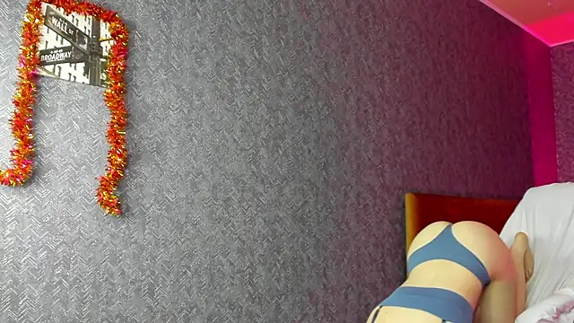 Nicole Charm online show from 12.27.24