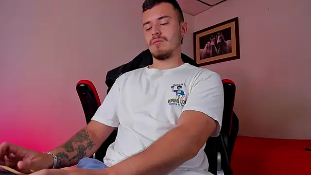 james connor2 online show from 02.07.25