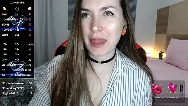 Snapshot of Naughty_Annn chatting on 05.11.26 Naughty Annn online show from 05.11.26