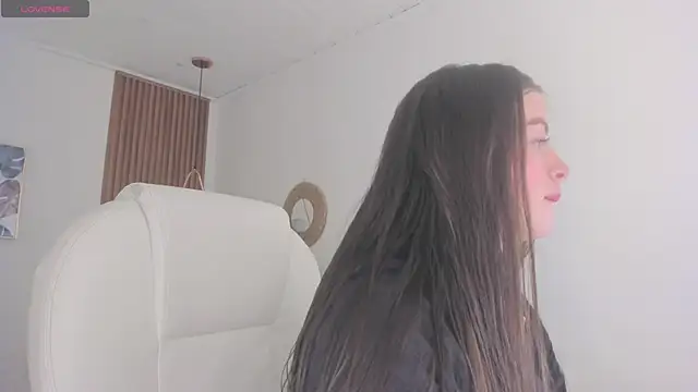 TiffanyWright online show from 02.02.26