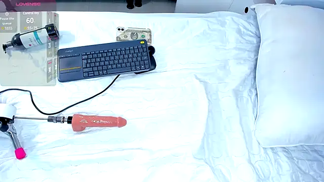 CintiaVega online show from 02.10.25