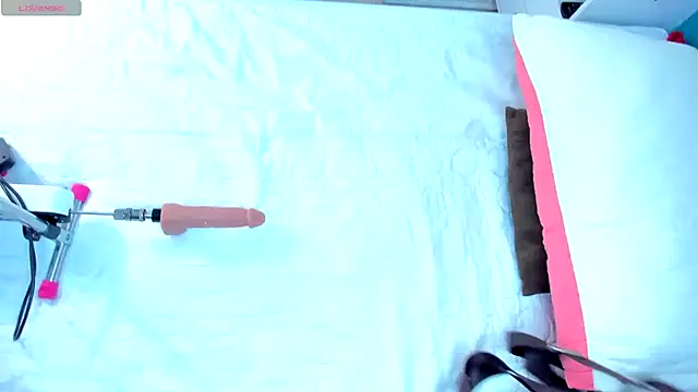 CintiaVega online show from 02.21.25