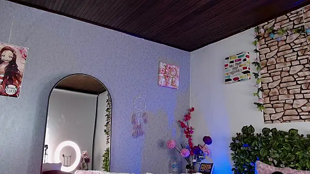 Cassie fletcher  online show from 01.08.25