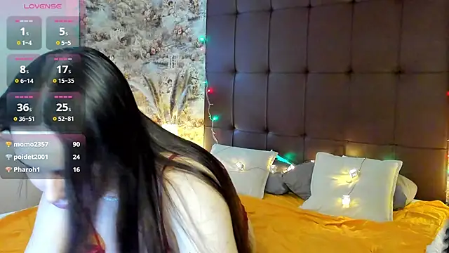 Snapshot of Mary_Walker chatting on 12.24.24 Mary Walker online show from 12.24.24