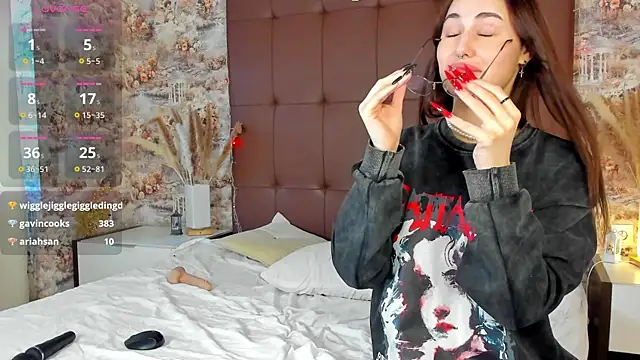 Snapshot of Mary_Walker chatting on 01.24.25 Mary Walker online show from 01.24.25