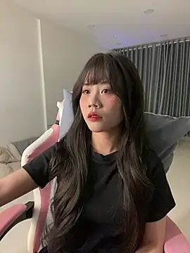 -rosiie- online show from 02.13.25