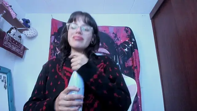 Snapshot of Lucyfx666 chatting on 05.26.26 Lucyfx666 online show from 05.26.26