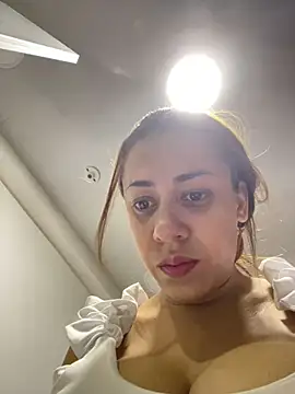 AnnbellaRosse online show from 02.15.25