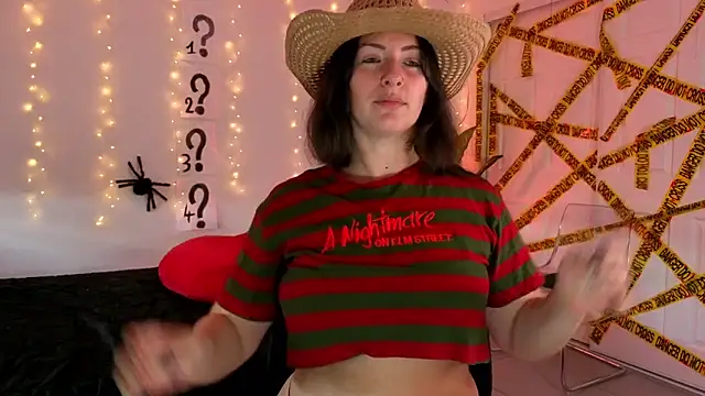 Sapphir3xoxo online show from 10.27.25