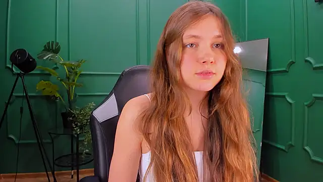 MaryannSoftt online show from 02.21.25