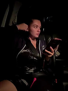 Snapshot of eva_y_marcelo chatting on 11.15.25 eva y marcelo online show from 11.15.25