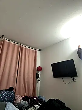 Snapshot of eva_y_marcelo chatting on 11.27.25 eva y marcelo online show from 11.27.25