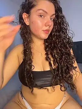 Snapshot of eva_y_marcelo chatting on 04.17.26 eva y marcelo online show from 04.17.26