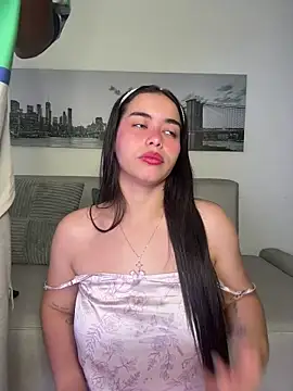 SophieRoyals online show from 05.13.26