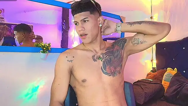 Damian latinxxx online show from 02.13.25