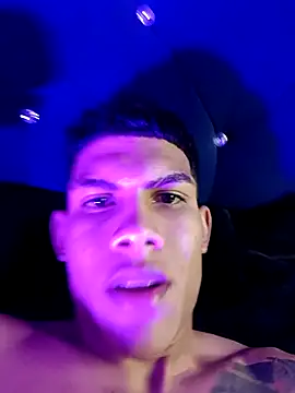 Damian latinxxx online show from 02.21.25