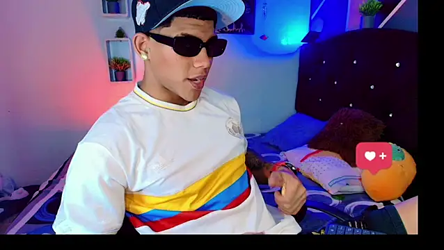 Damian latinxxx online show from 03.21.25