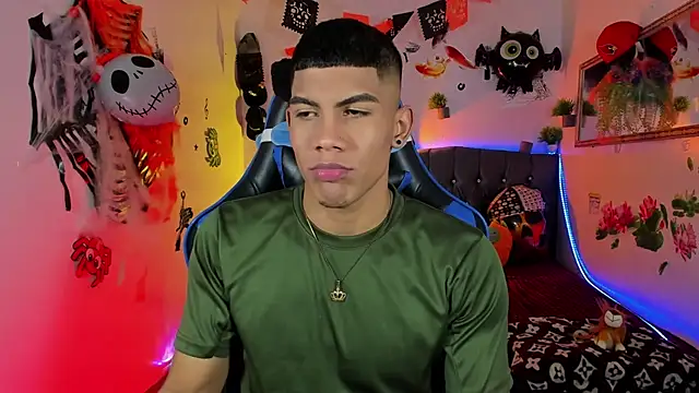 Damian latinxxx online show from 10.28.25