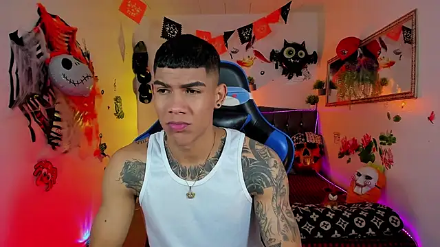 Damian latinxxx online show from 10.30.25