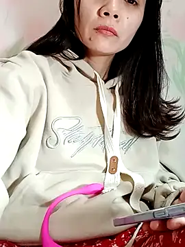 Snapshot of Cute20love20 chatting on 12.15.24 Cute20love20 online show from 12.15.24