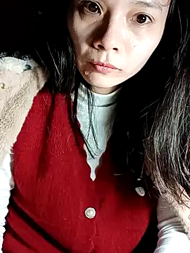 Snapshot of Cute20love20 chatting on 12.15.24 Cute20love20 online show from 12.15.24