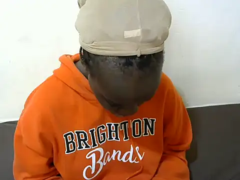 Snapshot of Thicky_kyla chatting on 11.22.25 Thicky kyla online show from 11.22.25