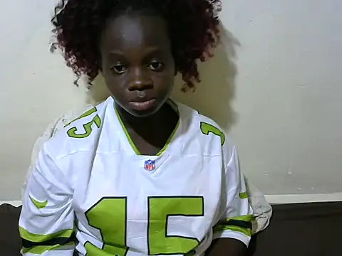 Snapshot of Thicky_kyla chatting on 01.08.26 Thicky kyla online show from 01.08.26