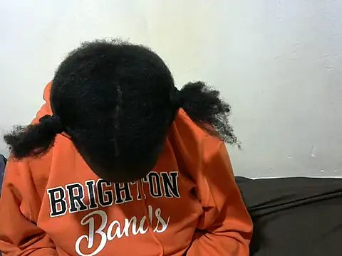 Snapshot of Thicky_kyla chatting on 01.15.26 Thicky kyla online show from 01.15.26