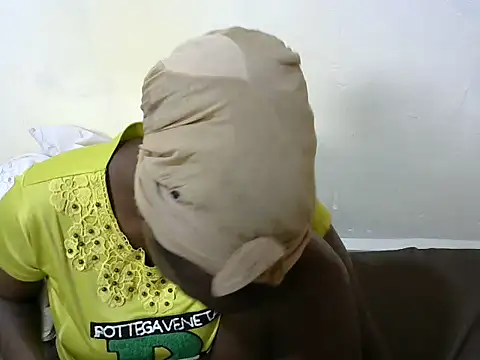 Snapshot of Thicky_kyla chatting on 02.13.26 Thicky kyla online show from 02.13.26