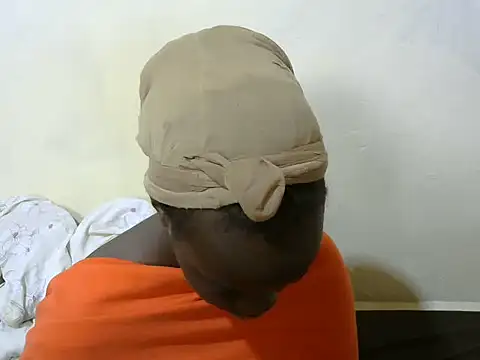 Snapshot of Thicky_kyla chatting on 02.19.26 Thicky kyla online show from 02.19.26