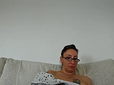 Misscorpion69 online show from 11.05.25