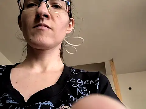 Milky hairy mommy online show from 02.09.25