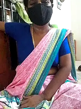 Snapshot of Tamil--Rani chatting on 12.13.24 Tamil--Rani online show from 12.13.24