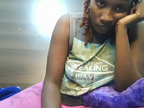 Snapshot of juiccypussy chatting on 07.19.26 juiccypussy online show from 07.19.26