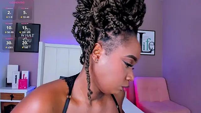 Britanymooree online show from 01.08.26