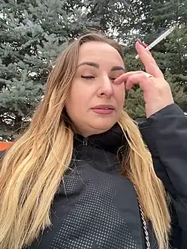 Snapshot of OlgaBuzzz chatting on 01.21.25 OlgaBuzzz online show from 01.21.25