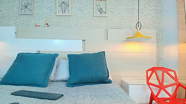 Isabela Coleman online show from 04.16.26