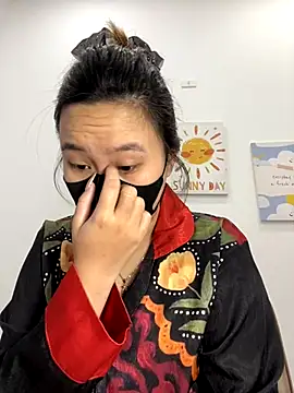 Odette68 online show from 10.20.25