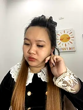 Odette68 online show from 11.17.25