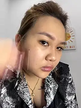 Odette68 online show from 12.20.25