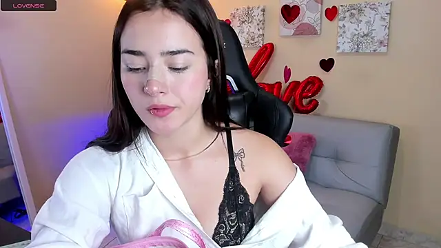 Veronica isaza   online show from 02.21.25