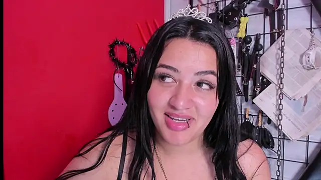 Madame pain  online show from 03.03.25