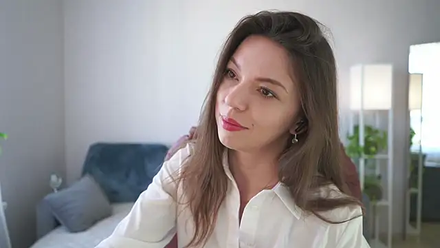 Snapshot of Victoria1Love chatting on 02.08.25 Victoria1Love online show from 02.08.25