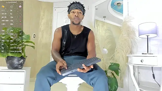 Snapshot of RicoBrown777_ chatting on 04.24.26 RicoBrown777 online show from 04.24.26